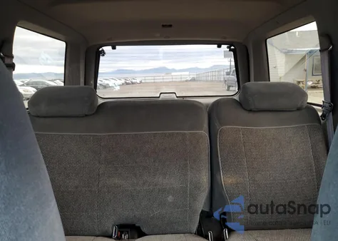 1996 Ford Explorer z USA, uszkodzony, nr VIN 1FMDU34XXTUD07943